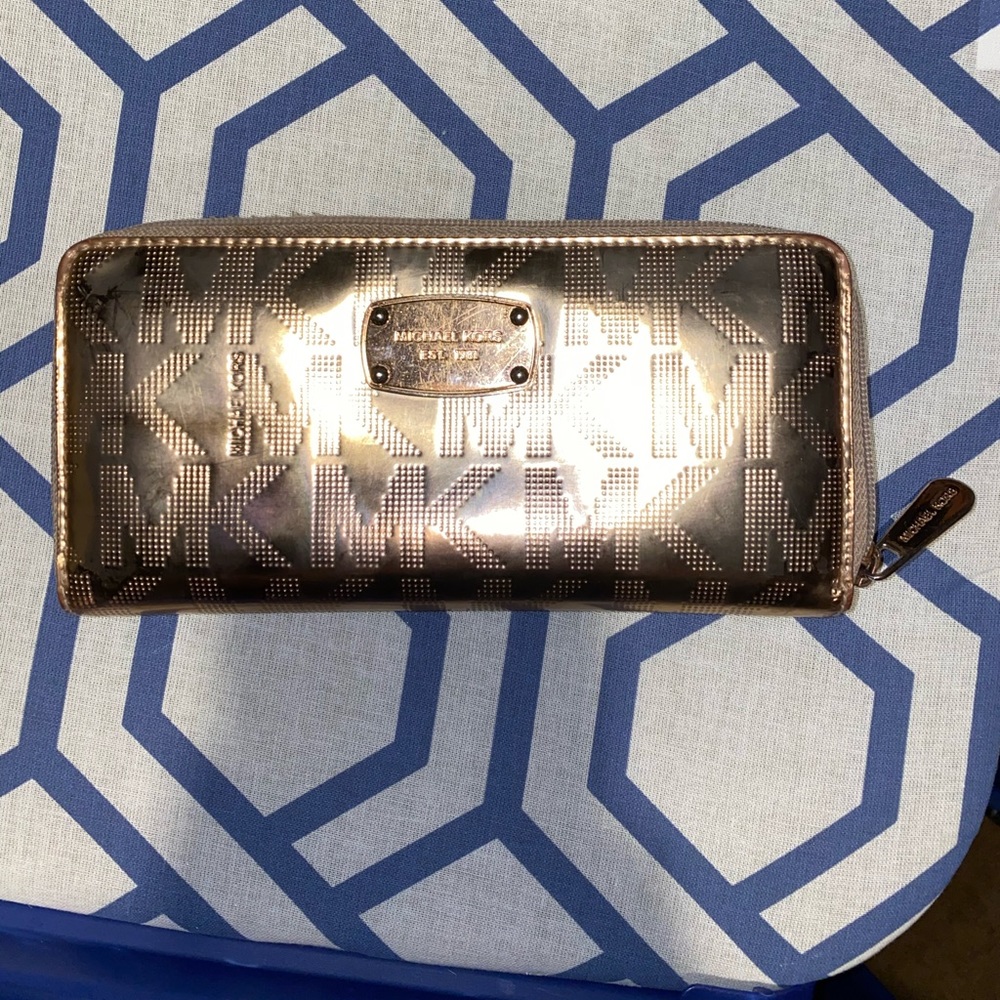 Gold Metallic Micheal Kors Wallet